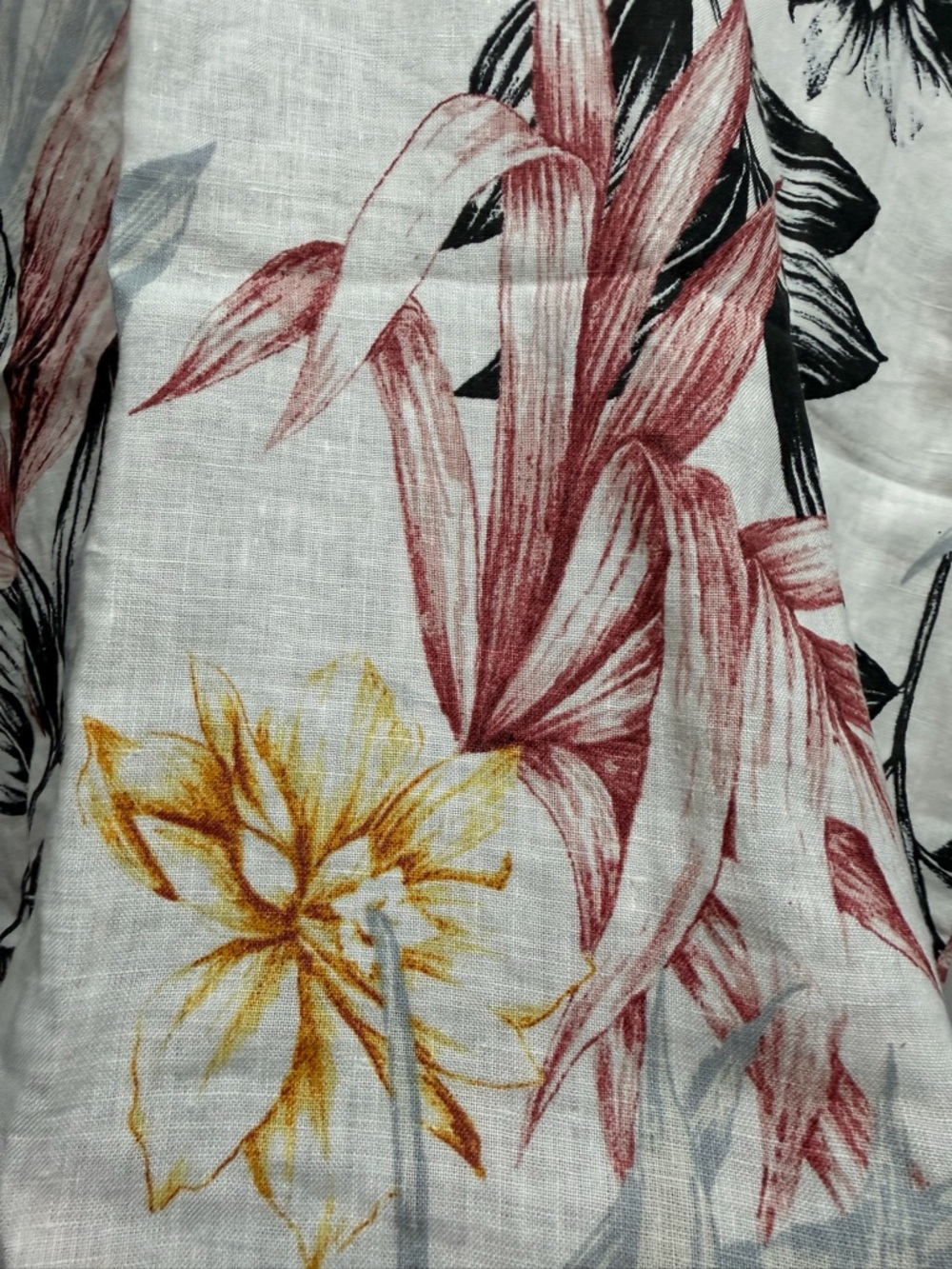 C & C California 100% Linen Floral Shirt Sz XL Coastal Beach Vacation Luxury - Picture 5 of 7